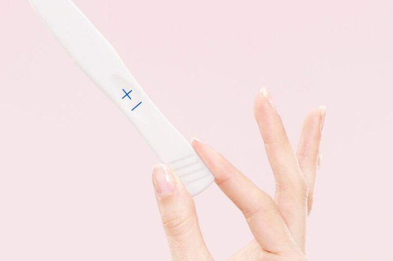 Pse një në 7000 gra nuk ia kanë idenë se janë shtatzënë, deri sa të lindin