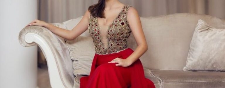 Ish-Miss Shqipëria prezanton vajzën për herë të parë, duket njësojë si nëna