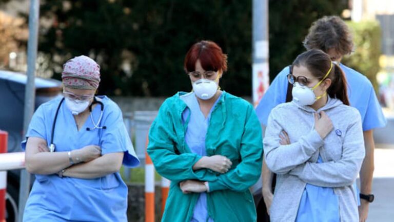 Koronavirusi, mesazhi i infermieres italiane: Ju frikësoheni të shkoni në market, ne përballemi çdo ditë me rreziqe si koronavirusi