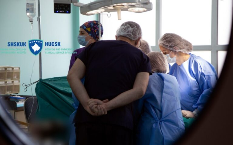 Një shtetase afgane lindë fëmijën në Gjinekologjinë e QKUK’së