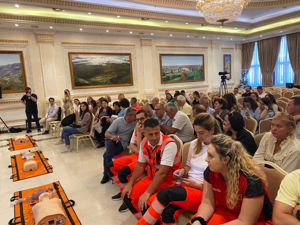 Mbahet konferenca e 15 evropiane “Nisma e ekspertëve shqiptar në emigracion për rikthimin e TRURIT”