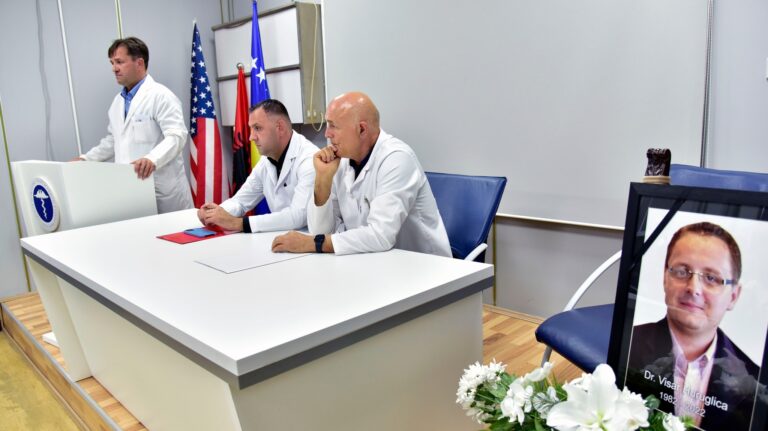 Mbledhja e fundit në kujtim të oftalmologut Dr. Visar Huruglica