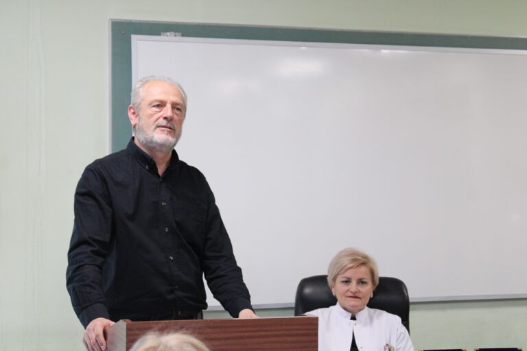 kryetari i OMK /Pleurat Sejdiu