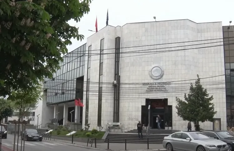 Komuna e Prizrenit anulon konkursin për stomatologë, Prokuroria nis hetimet