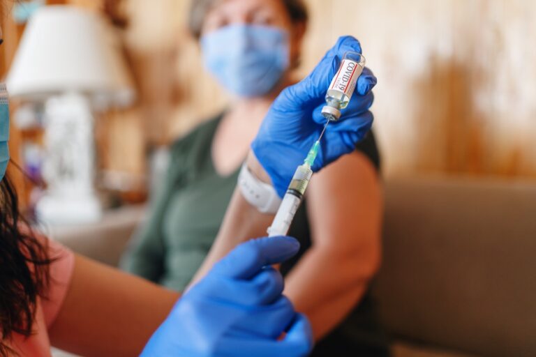 Vaksina e herpesit mund të parandalojë rrezikun e demencës