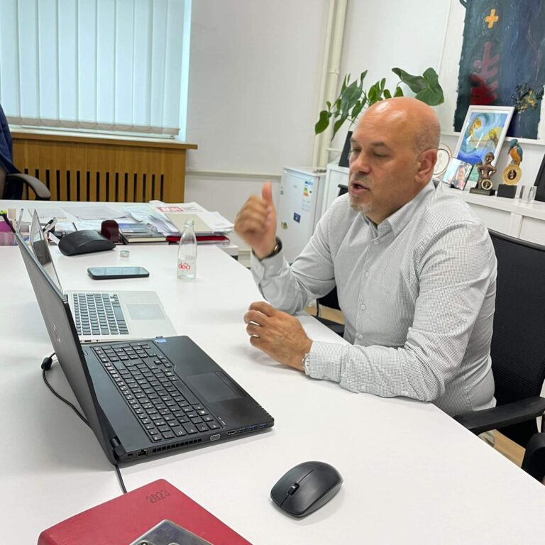 Dr. Izet Sadiku prezanon Kolegjiumin për Shëndetësi dhe Mirëqenie Sociale në EUREGHA