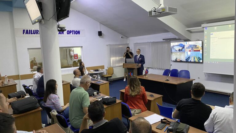 Qendra e Telemjekësisë e injoron ministrin Vitia në njoftimin për mbajtjen e punëtorisë