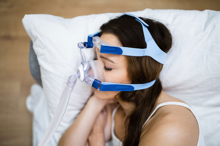 Përdorimi i një aparati CPAP mund të ulë rrezikun e vdekshmërisë nga sëmundjet e zemrës të lidhura me apnenë e gjumit