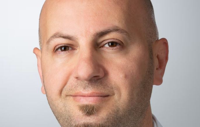 Dr. Kujtim Veseli bëhet shef i kirurgjisë vaskulare në Spitalin Kantonal të Shaffhausen-it