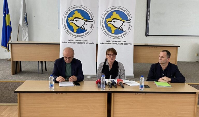 IKSHPK me konferencë për media njofton për gjendjen e ujit në Badovc: Ende i papijshëm