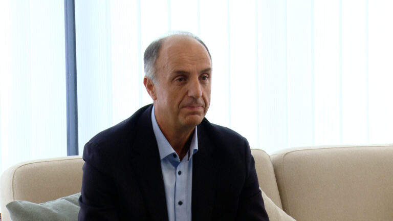 Mjeku i Javës dr. Selajdin Boshnajku: Dy deformimet më të shpeshta të shputave të këmbëve të fëmijëve