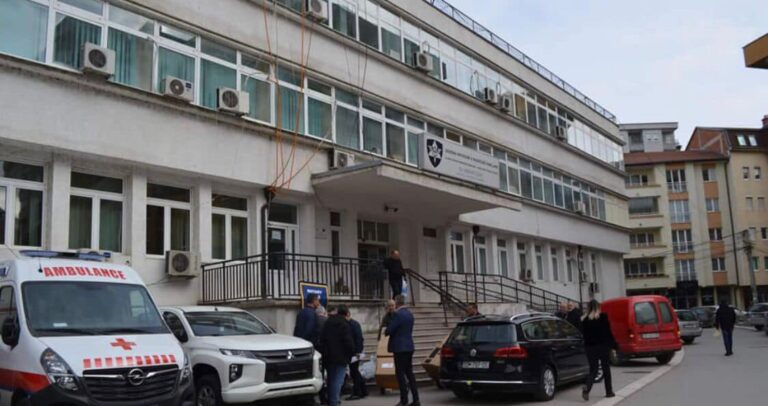 QKMF në Mitrovicë: 40% furnizim me barna ecenciale nga MSh, mungesë të terapive