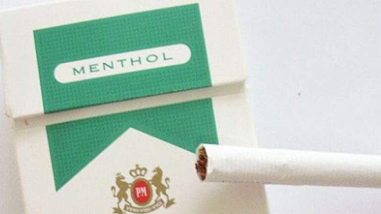 Studim: Ndalimi i cigareve me mentol, një hap efektiv për të ndihmuar njerëzit të lënë duhanin