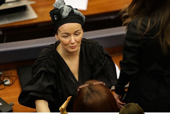 “Unë po shkoj, për me u kthy”, Adriana Matoshi njofton se po përballet me një sëmundje të re