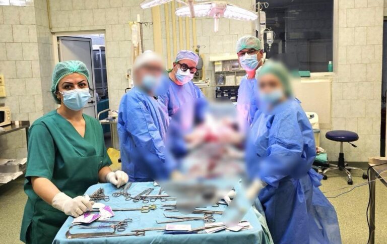 Kirurgu nga Italia kryen një operacion të ndërlikuar në Spitalin e Pejës
