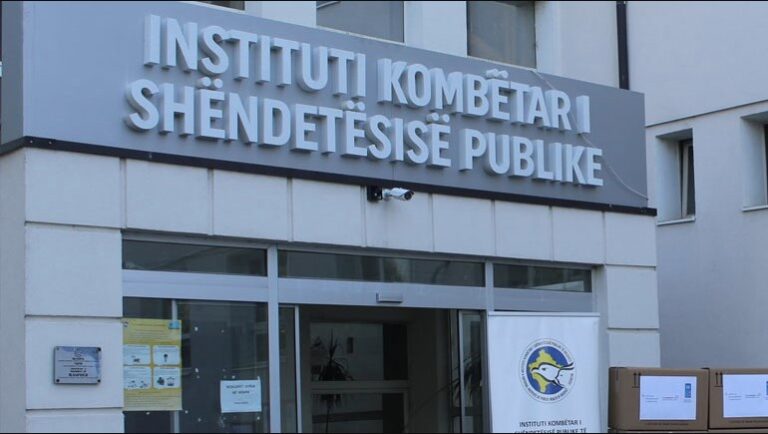 IKSHPK: Uji i Badocit nuk rekomandohet për pije për shkak të turbullirave