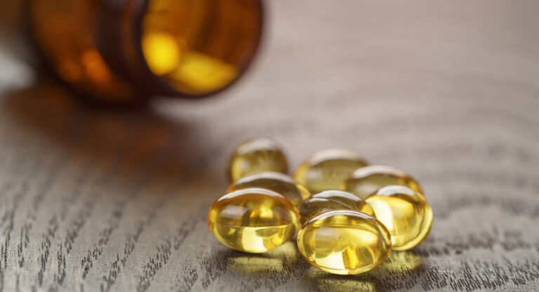 A është e sigurt marrja e vajit të peshkut ose suplementeve të tjera omega-3 gjatë shtatzënisë