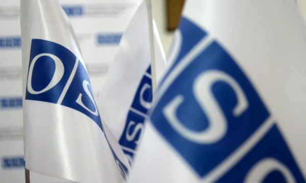 OSBE: Institucionet e Kosovës të ofrojnë qasje të barabartë në banim social për të gjitha komunitetet e cenueshme