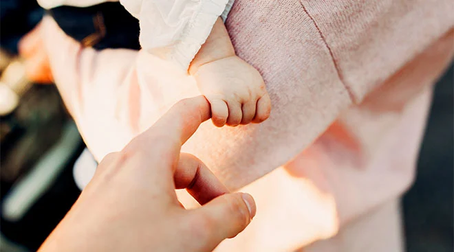Anglia nis testimin universal të të porsalindurve për atrofinë muskulore spinale
