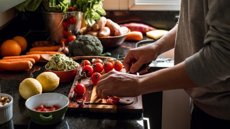 Çfarë thonë ekspertët francezë për dietat vegjetariane dhe vegane?