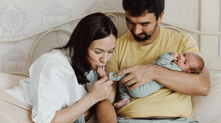 Sa zgjat faza e të porsalindurit? (Plus, Këshilla për ta lundruar)