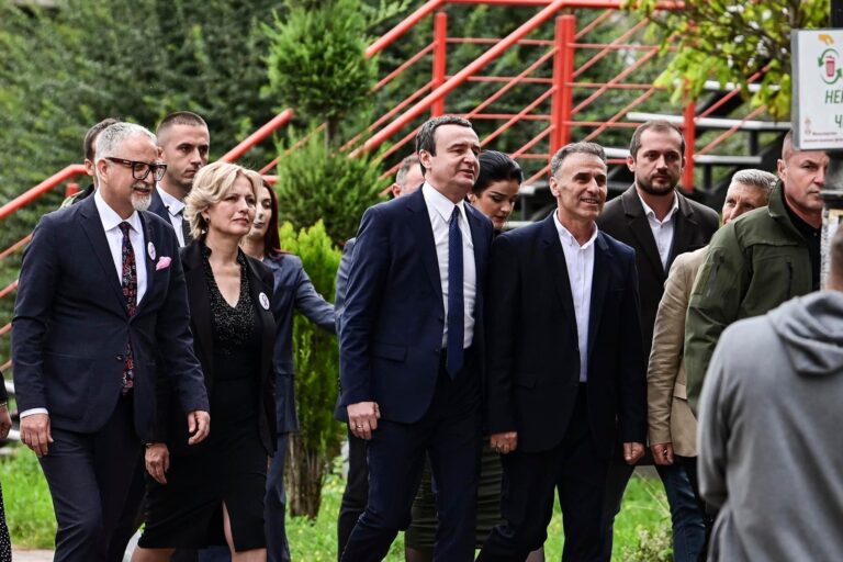 Vitia: Sot me Kurtin dhe drejtorin e klinikës së Gjinekologjisë, dr Zef Ndreaj vizituam Komunën e Leposaviqit