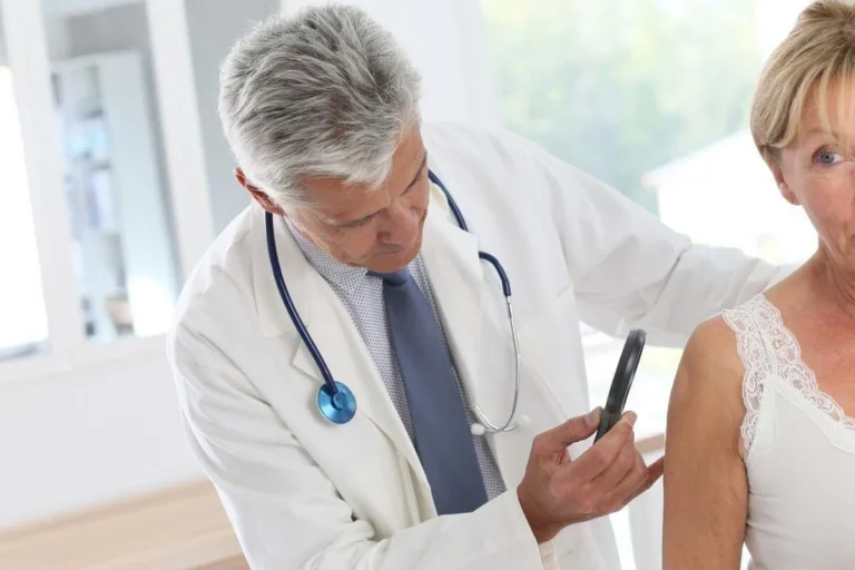 A mundet AI të rrisë saktësinë e diagnozave të mjekëve?