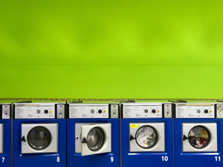 A duhet të lani rrobat e reja pasi t’i bleni