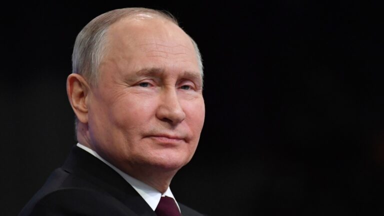 Rusia ndalon adoptimin e fëmijëve për qytetarët e vendeve që lejojnë tranzicionin gjinor