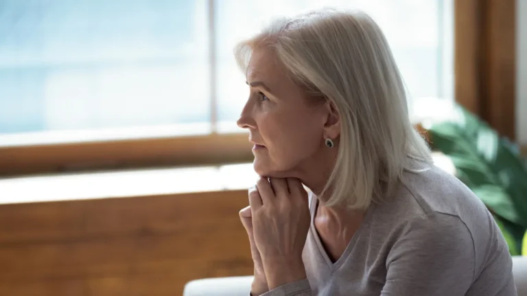Simptomat e rënda të menopauzës lidhen me rrezik më të lartë për aftësinë kognitive