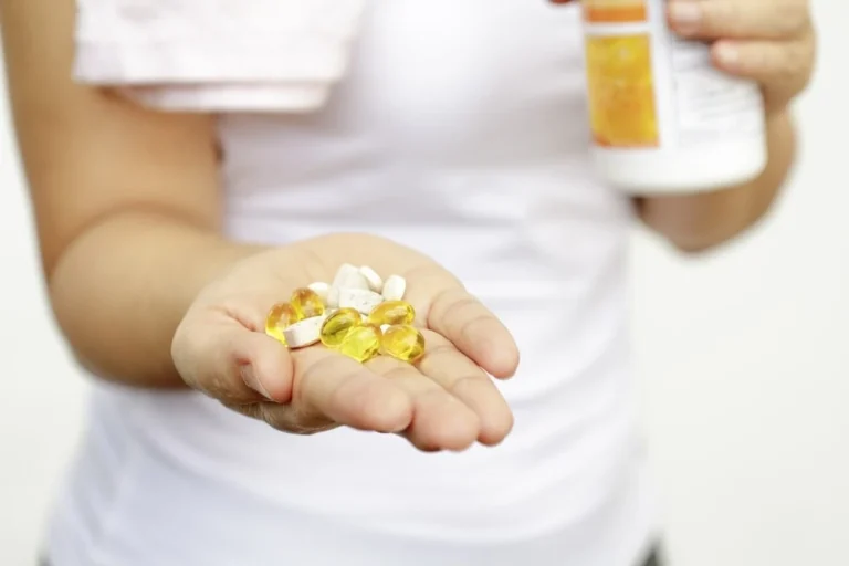 Vitaminat dhe suplementet gjatë shtatzënisë – çfarë duhet të dini