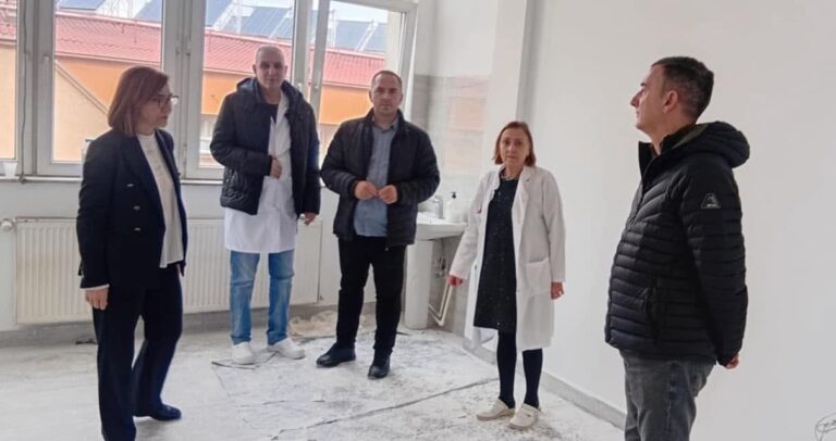 Punimet në renovimin e repartit të pulmologjisë në Spitalin e Prizrenit hyjnë në fazën përfundimtare