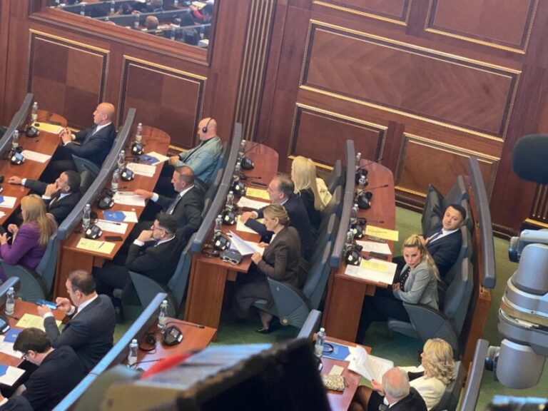 Kuvendi nuk konstituohet as në tentimin e 22-të