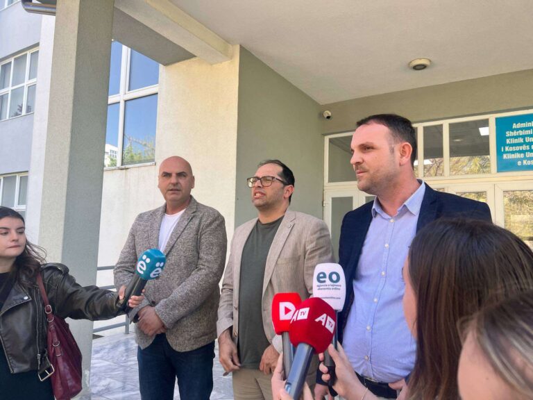 Hajdari: Shpërthimi në veturë lidhet me punën time, grupe te interesit të lidhura me zyrtarë të QKUK-së