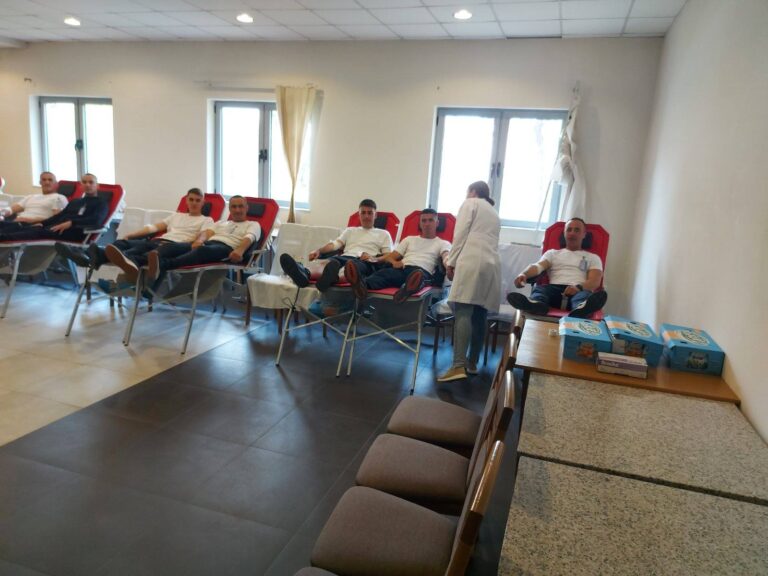 Policia e Kosovës organizoi aksion vullnetar për dhurimin e gjakut