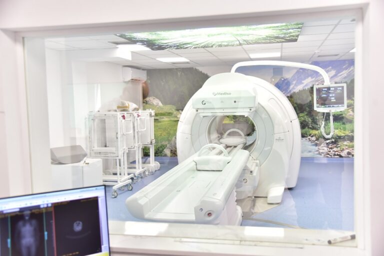QKUK e shpërblen kompaninë “Medica” me kontratë 736 mijë euro për servisimin dhe mirëmbajtën e PET CT-së
