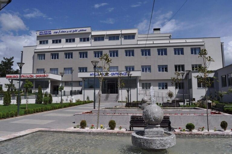 Policia arreston dy mjekë për ryshfet në Spitalin e Vushtrrisë