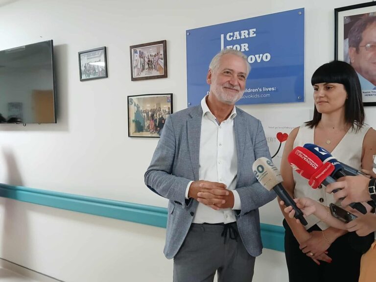 Rob Pieters nga Holanda në QKUK: Jam këtu për përmirësimin e kujdesit për fëmijët me kancer