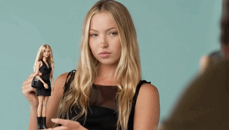 Barbie e parë me diabet të tipit 1 prezantohet nga vajza e supermodeles Kate Moss