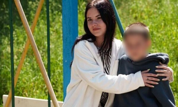 “Vjedhje e së ardhmes”: Dëbimet me forcë të fëmijëve ukrainas në Rusi