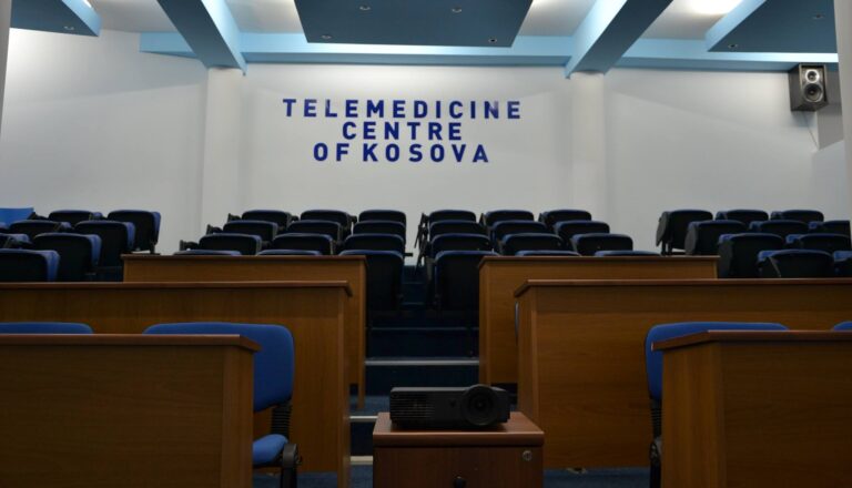 Në Telemedicinë të QKUK-së mbahet Simpoziumi Ndërkombëtar i Kirurgjisë së Kraharorit VATS