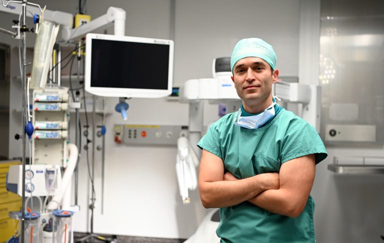 Dr. Përparim Limani, në krye të Kirurgjisë Onkologjike në Aarau