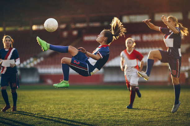 Futbollistet përballen me kohë më të gjata rikuperimi nëse lëndohen gjatë kohës së ciklit menstrual