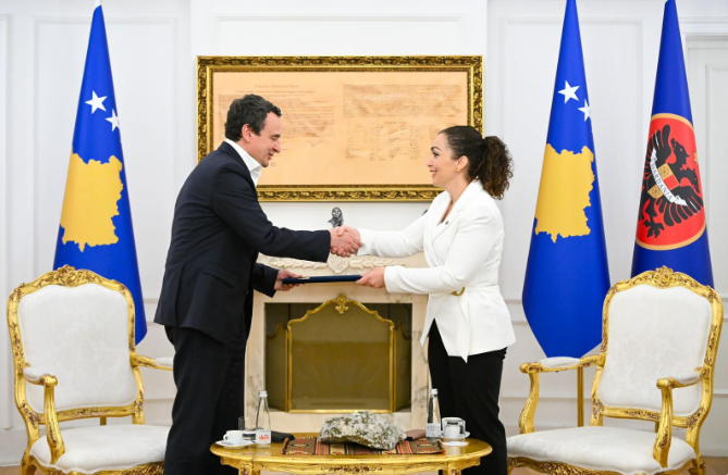 Presidentja Osmani e mandaton Kurtin për kryeministër