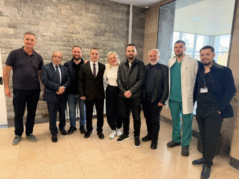 Dr. Altin Sallahu, specialisti më i ri i kirurgjisë abdominale