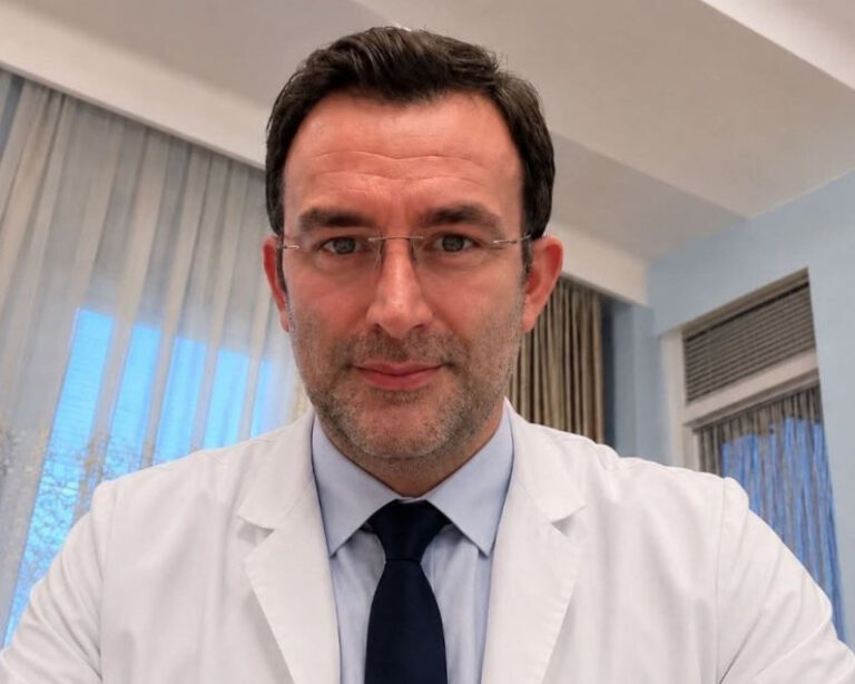 Mjeku i Javës – Dr. Adriatik Lajçi flet për hernien inguinale, simptomat dhe trajtimin kirurgjikal