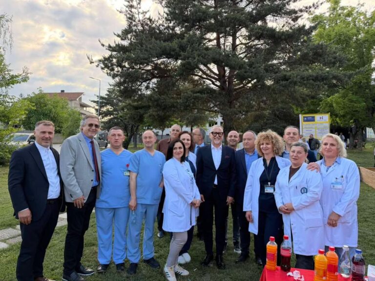 Vendoset gurthemeli i objektit të ri të Pediatrisë në Spitalin e Gjilanit