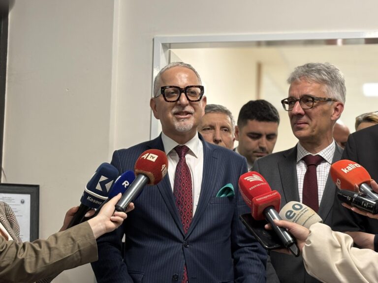 Lansohet në QKUK shërbimi digjital për regjistrimin e lindjes së fëmijës