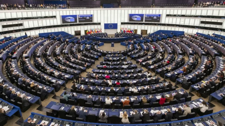 Parlamenti Evropian miraton raportin për Kosovën